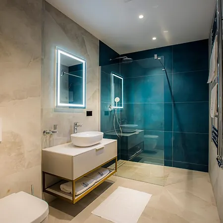Tilia 3*