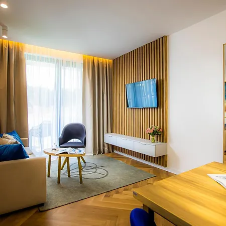 Tilia 3*